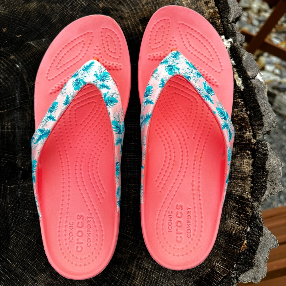 Crocs Kadee II Women Flip Flops Size 8 EUC